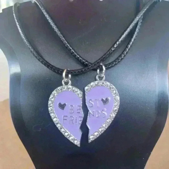 Best Friends necklaces - Picture 2 of 3